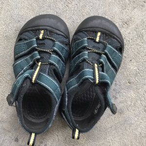 Keen boys shoes